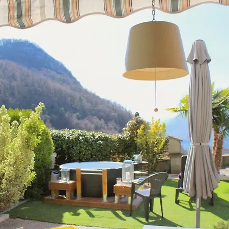 بيت للعطل Vista Piscina